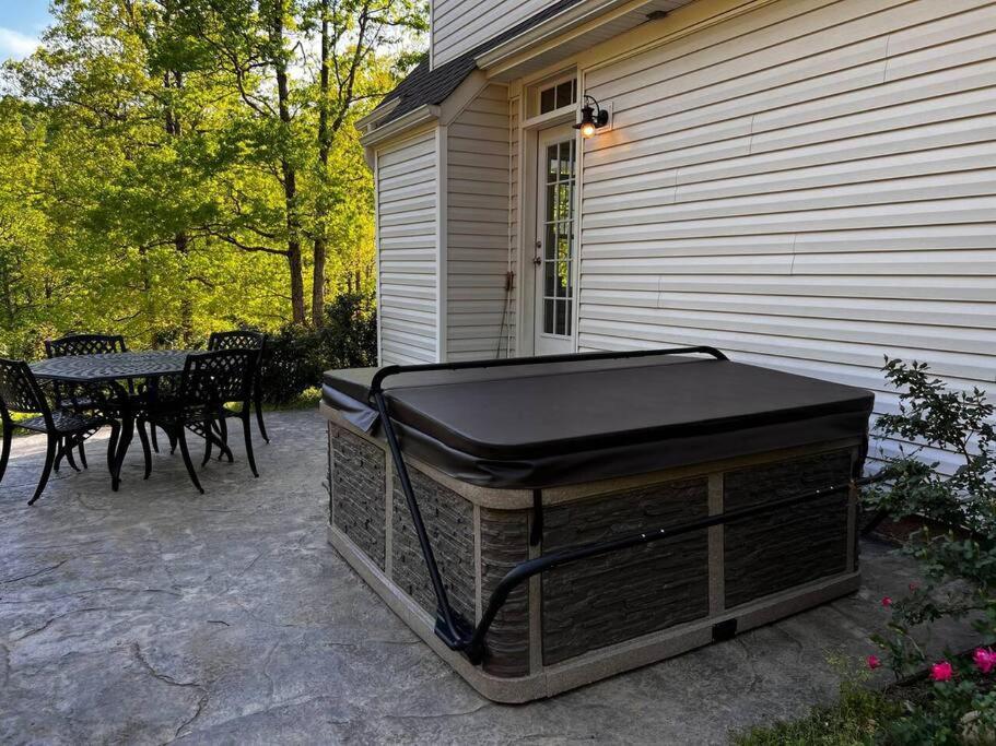Primrose Cottage - Private Lake, Hot Tub, Atv Trails Mena ภายนอก รูปภาพ